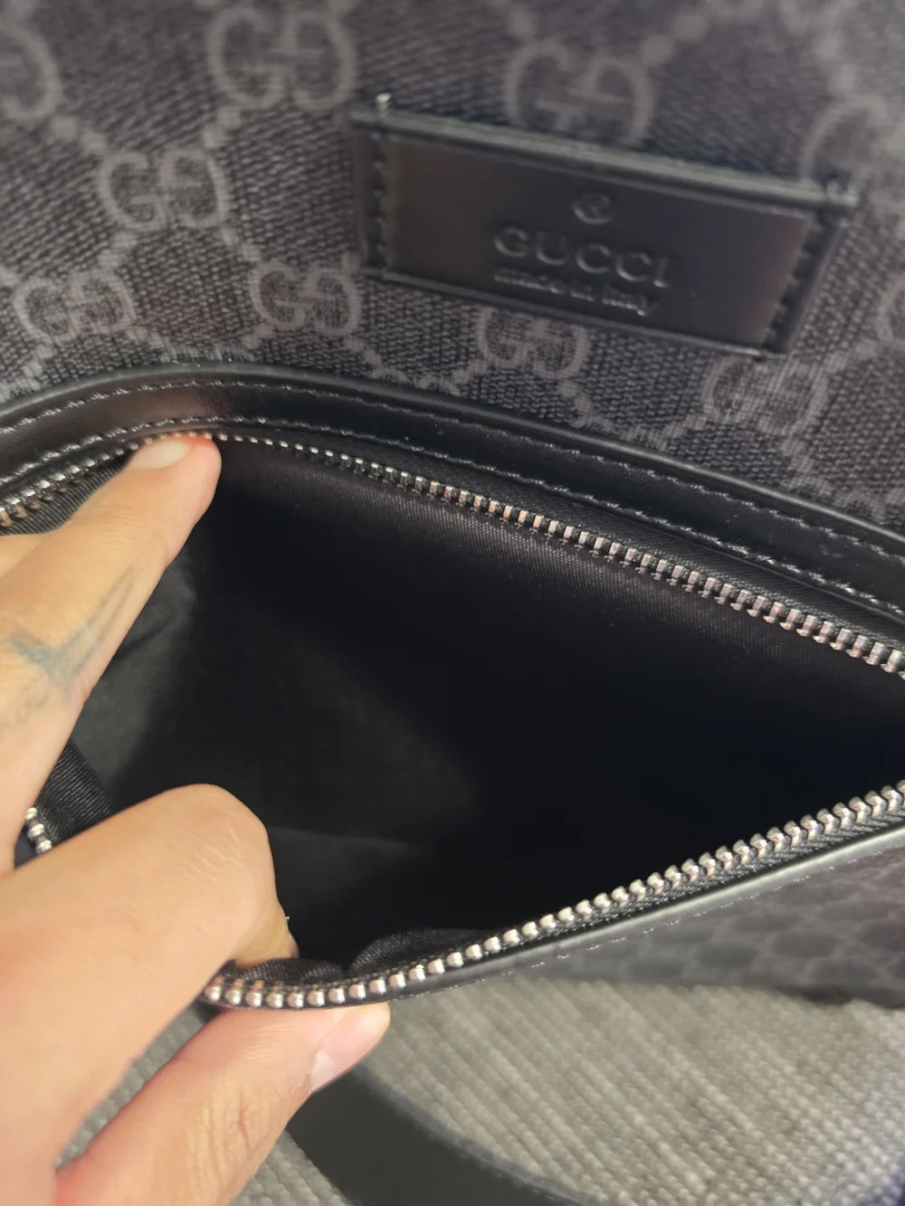 Gucci Men's Black GG Crossbody Bag with Red-Blue Web Strap